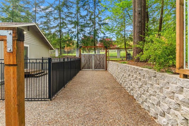 4003 85th Avenue NW, Gig Harbor, WA 98335