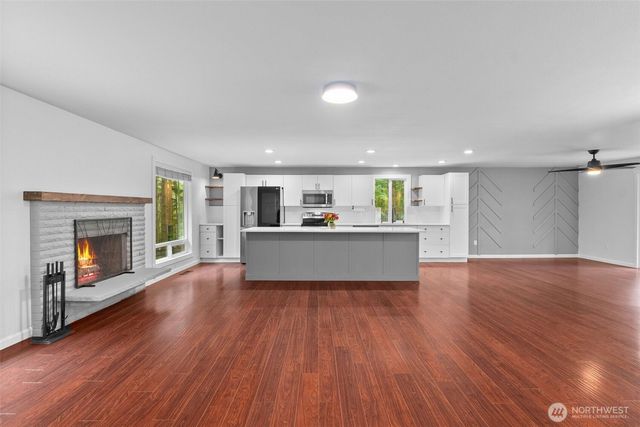 4003 85th Avenue NW, Gig Harbor, WA 98335