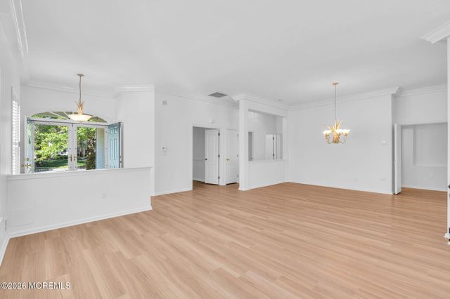 27 Bellflower Drive, Lakewood, NJ 08701