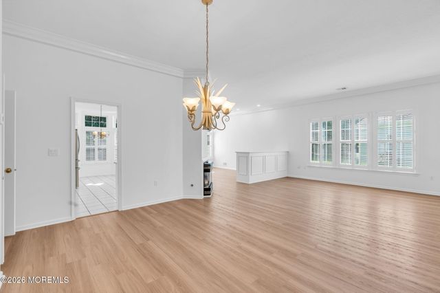 27 Bellflower Drive, Lakewood, NJ 08701