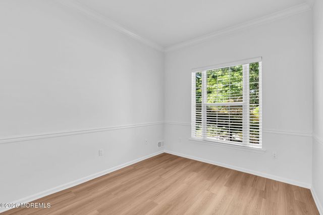 27 Bellflower Drive, Lakewood, NJ 08701