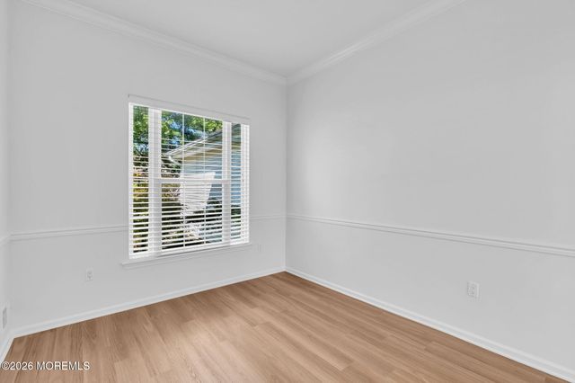 27 Bellflower Drive, Lakewood, NJ 08701