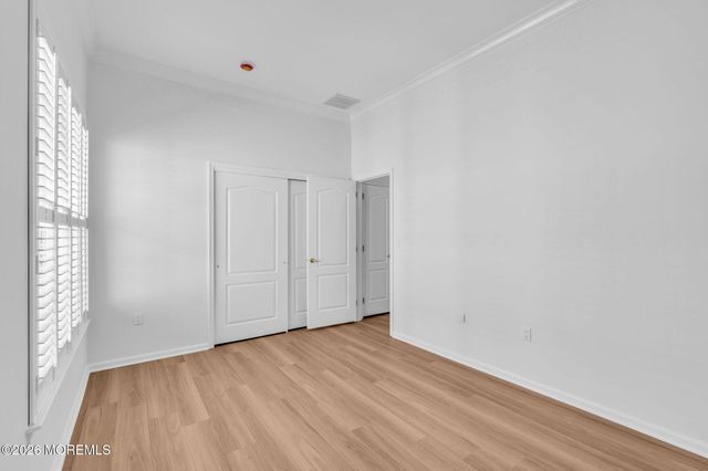 27 Bellflower Drive, Lakewood, NJ 08701