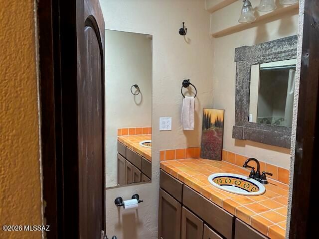 1750 N Aurora Drive, Nogales, AZ 85621