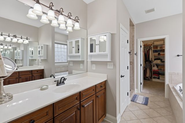 128 Kingston Drive, Georgetown, KY 40324