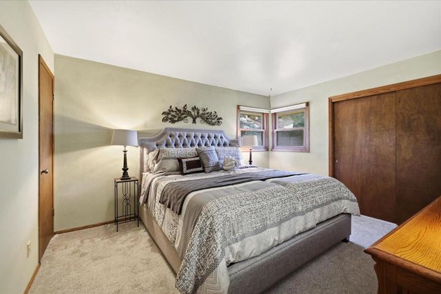 W160S7251 Daisy DRIVE, Muskego, WI 53150