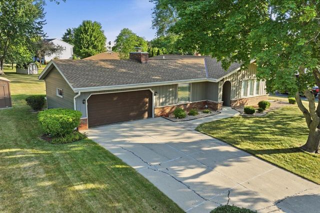 W160S7251 Daisy DRIVE, Muskego, WI 53150
