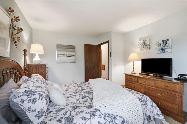 W160S7251 Daisy DRIVE, Muskego, WI 53150