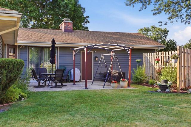 W160S7251 Daisy DRIVE, Muskego, WI 53150