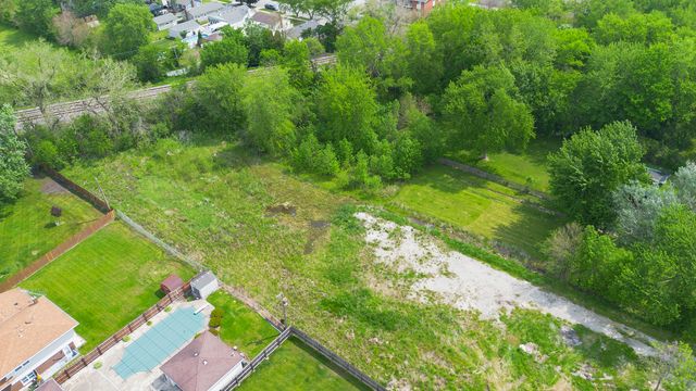 2726 186th Street, Lansing, IL 60438