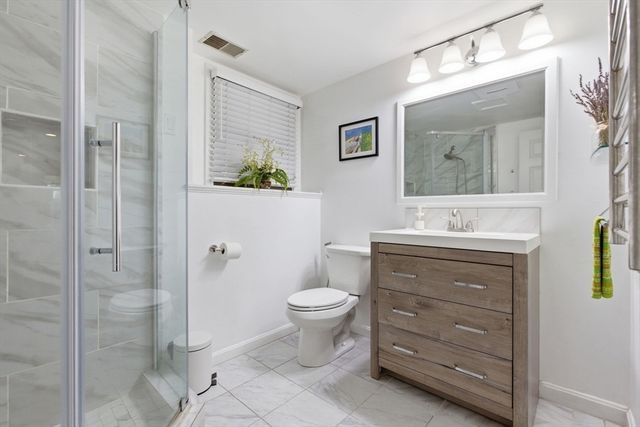 2 Sandspur Ln, North Reading, MA 01864