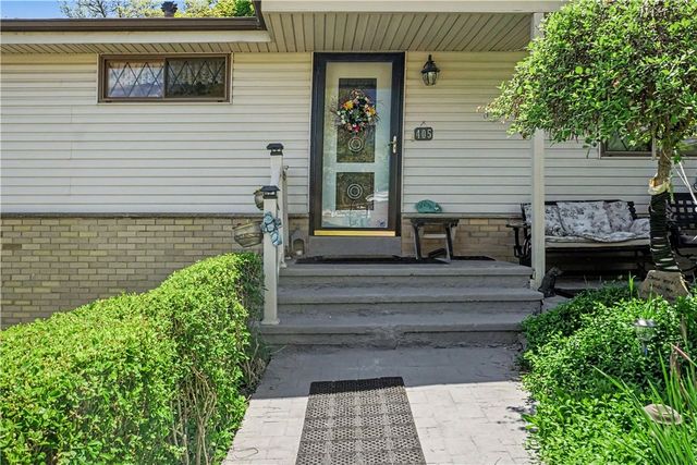 405 Peters Dr, Shaler, PA 15116