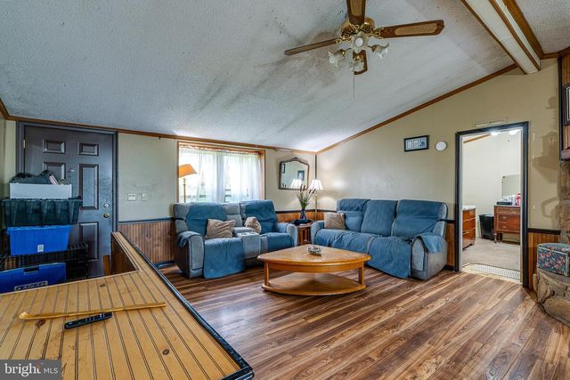 1310 OLD QUAKER RD, Etters, PA 17319