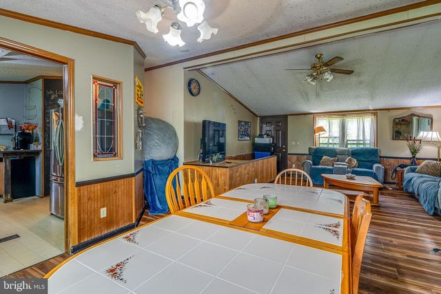 1310 OLD QUAKER RD, Etters, PA 17319
