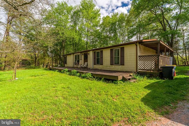 1310 OLD QUAKER RD, Etters, PA 17319