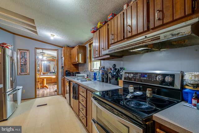 1310 OLD QUAKER RD, Etters, PA 17319