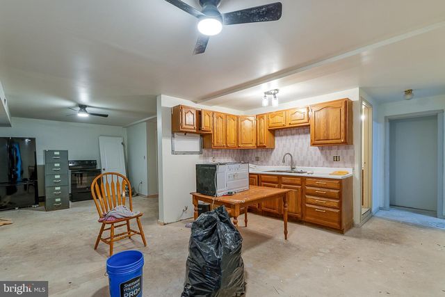 1310 OLD QUAKER RD, Etters, PA 17319