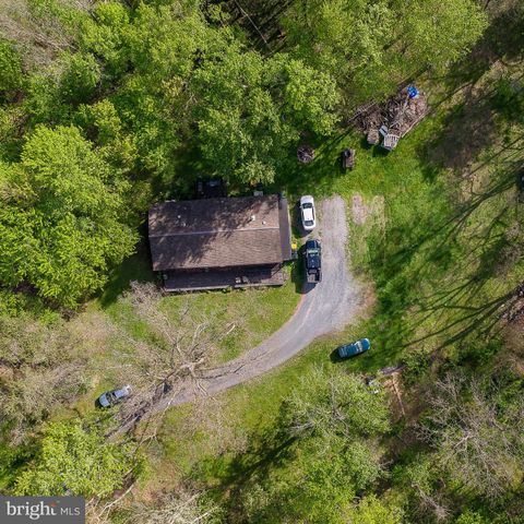 1310 OLD QUAKER RD, Etters, PA 17319