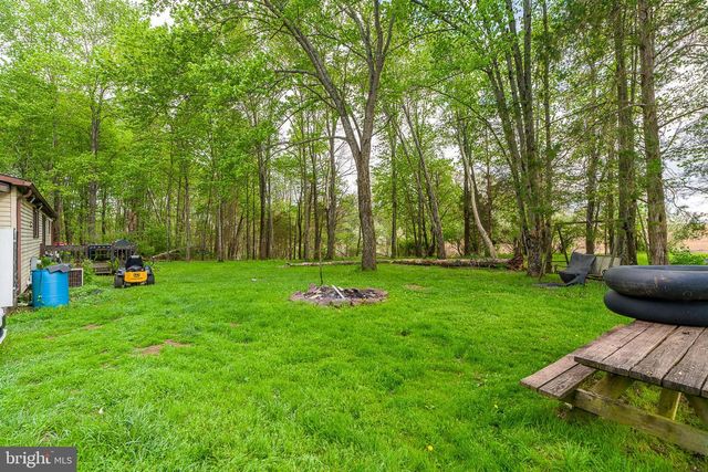 1310 OLD QUAKER RD, Etters, PA 17319