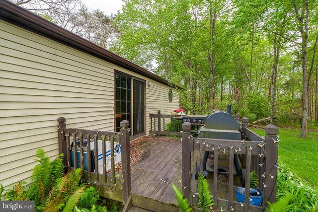 1310 OLD QUAKER RD, Etters, PA 17319