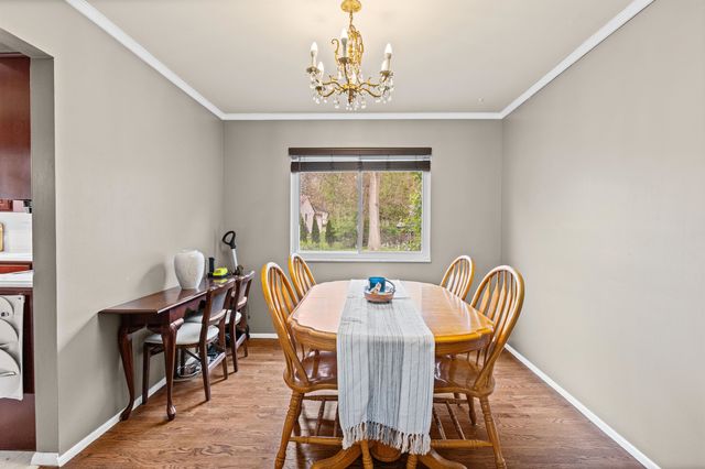 2281 Crane Road, Fenton, MI 48430