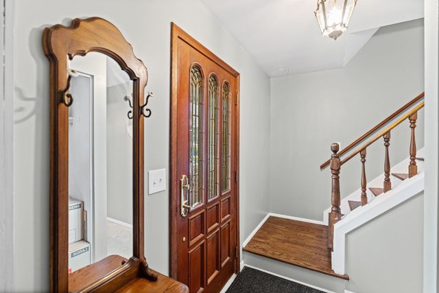 2281 Crane Road, Fenton, MI 48430