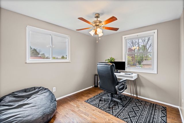 2281 Crane Road, Fenton, MI 48430