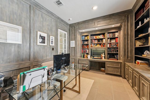 7 Marilane Street, Houston, TX 77007