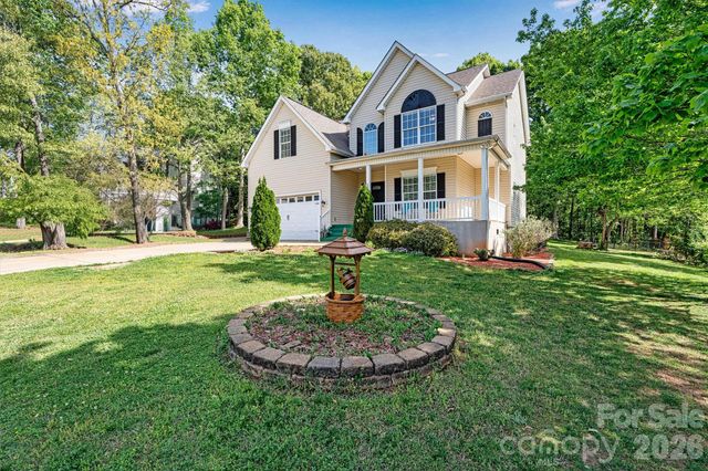 6208 Neptune Drive, Denver, NC 28037