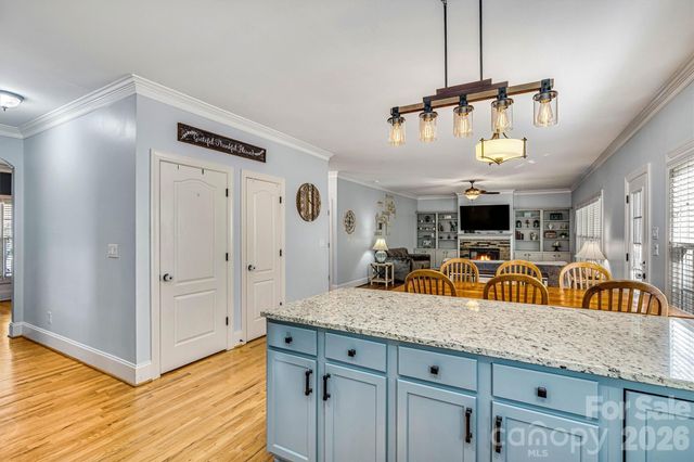 6208 Neptune Drive, Denver, NC 28037