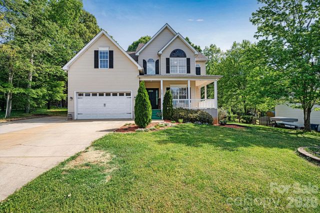 6208 Neptune Drive, Denver, NC 28037