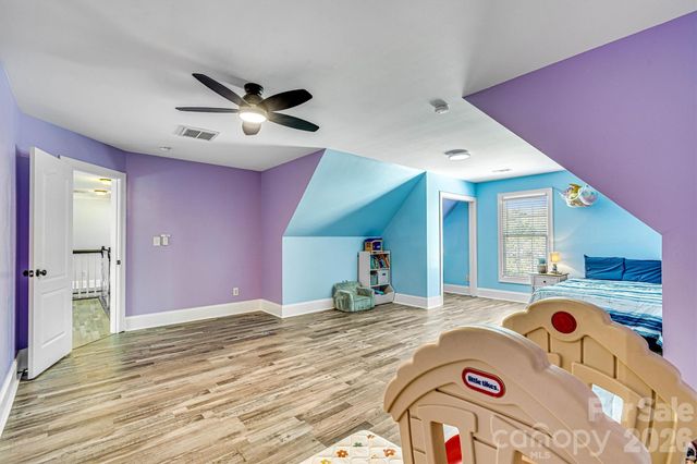 6208 Neptune Drive, Denver, NC 28037