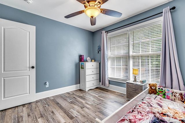 6208 Neptune Drive, Denver, NC 28037