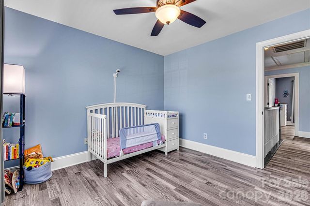 6208 Neptune Drive, Denver, NC 28037