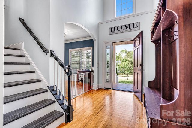 6208 Neptune Drive, Denver, NC 28037