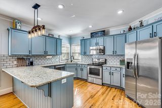 6208 Neptune Drive, Denver, NC 28037