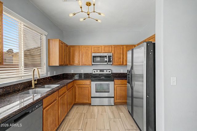2619 W JASPER Avenue, Apache Junction, AZ 85120