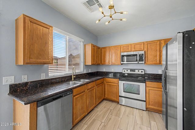 2619 W JASPER Avenue, Apache Junction, AZ 85120