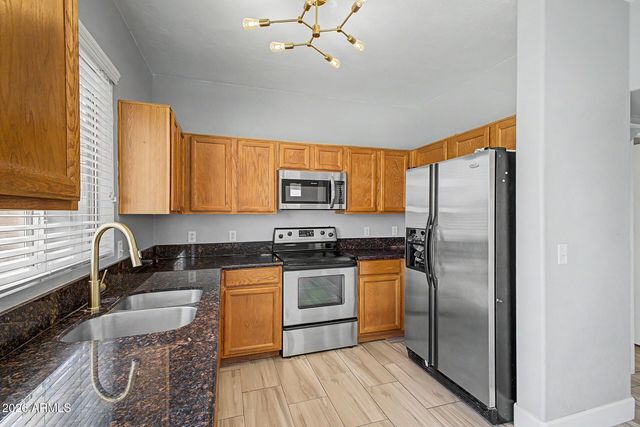 2619 W JASPER Avenue, Apache Junction, AZ 85120