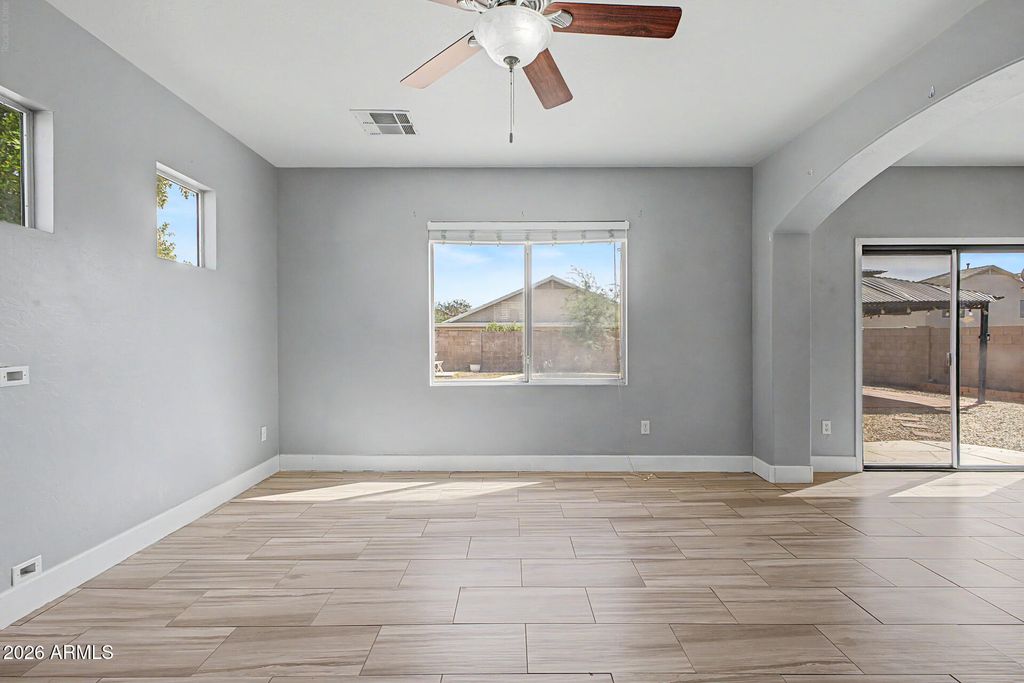2619 W JASPER Avenue, Apache Junction, AZ 85120 — photo 2