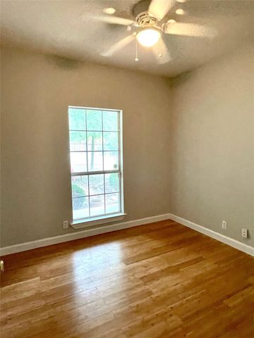 104 BERMUDA DR, Manchaca, TX 78652