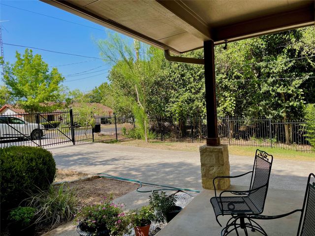 104 BERMUDA DR, Manchaca, TX 78652