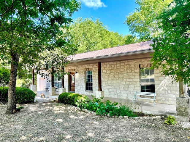 104 BERMUDA DR, Manchaca, TX 78652