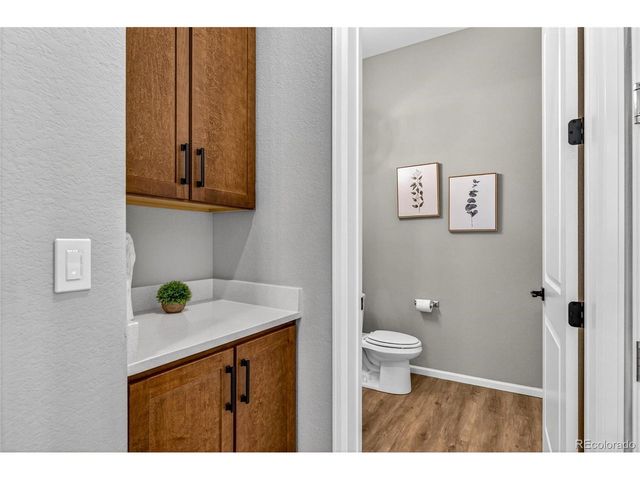 6973 S Vandriver Ct, Aurora, CO 80016