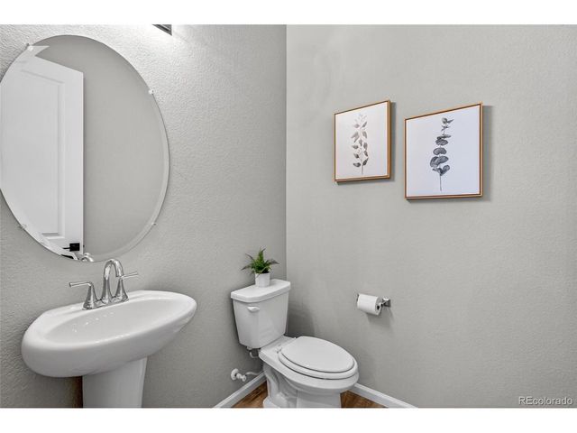 6973 S Vandriver Ct, Aurora, CO 80016