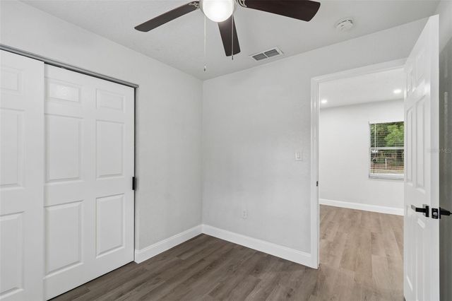 803 S CASTLE COURT, Tampa, FL 33612
