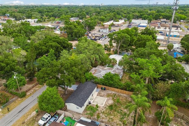 803 S CASTLE COURT, Tampa, FL 33612