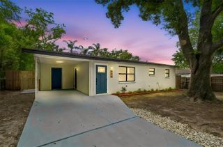 803 S CASTLE COURT, Tampa, FL 33612
