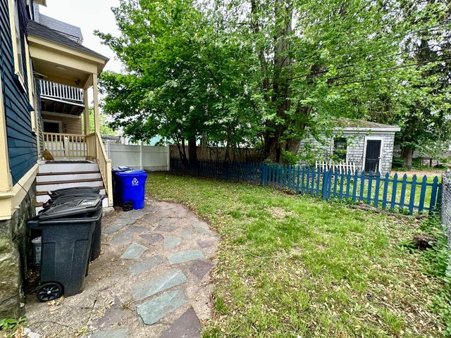 84 Lonsdale St 1, Boston, MA 02124