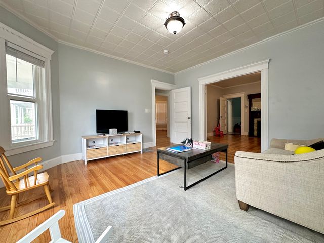 84 Lonsdale St 1, Boston, MA 02124